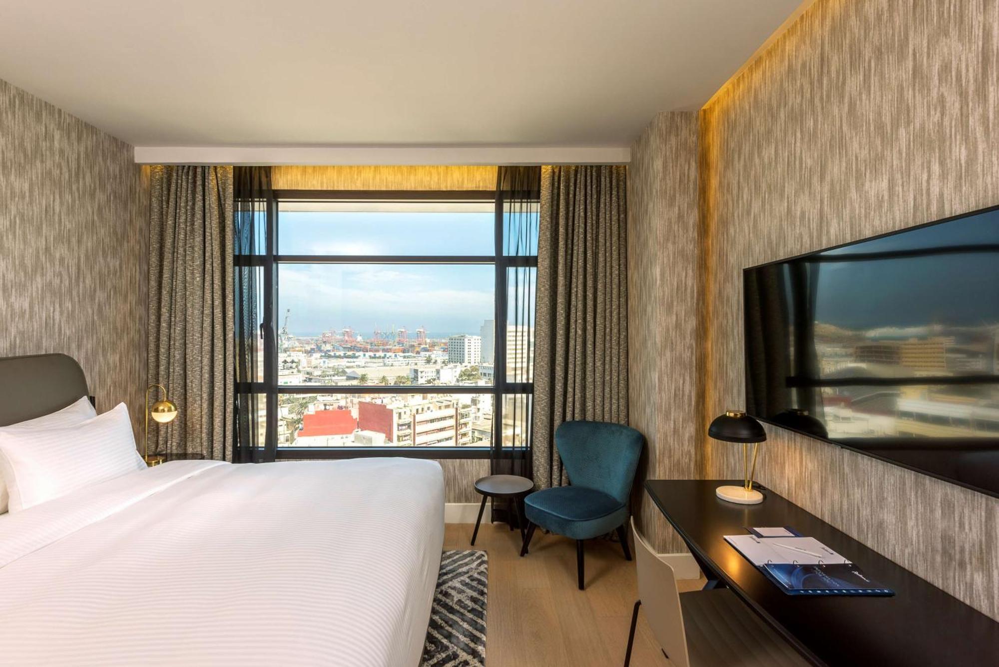 Superior Room Skyline