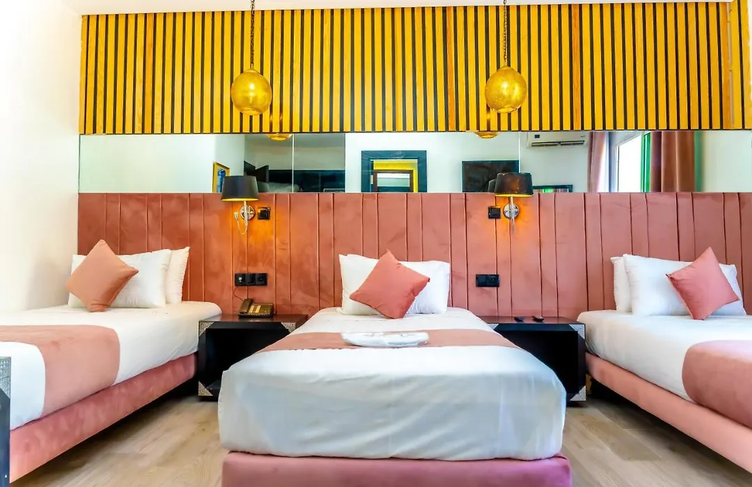Hotel Les Ambassadeurs-1